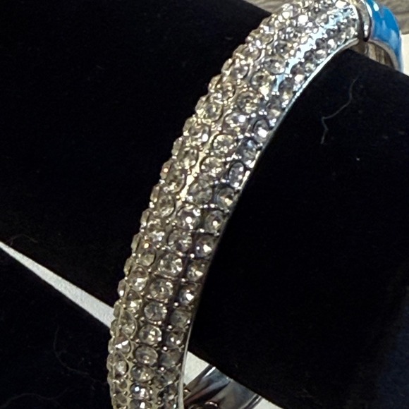 Blue Enamel Bangle Bracelet Silver Hearts Rhinestone Hinged Sparkly Jewelry - Picture 3 of 5